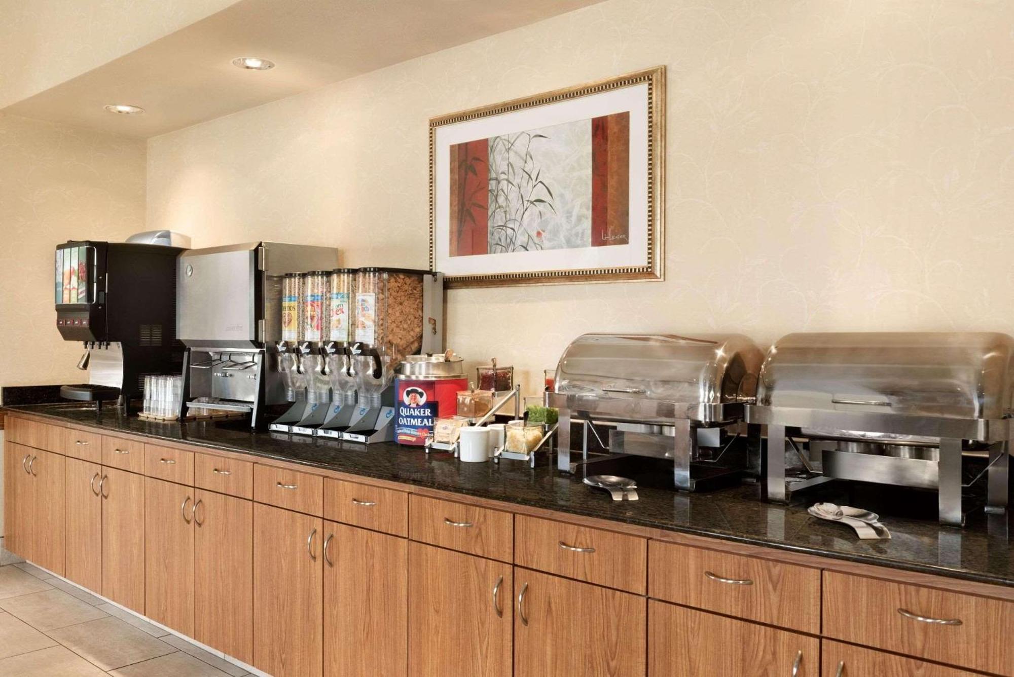 Country Inn & Suites By Radisson, Chanhassen, Mn Εξωτερικό φωτογραφία