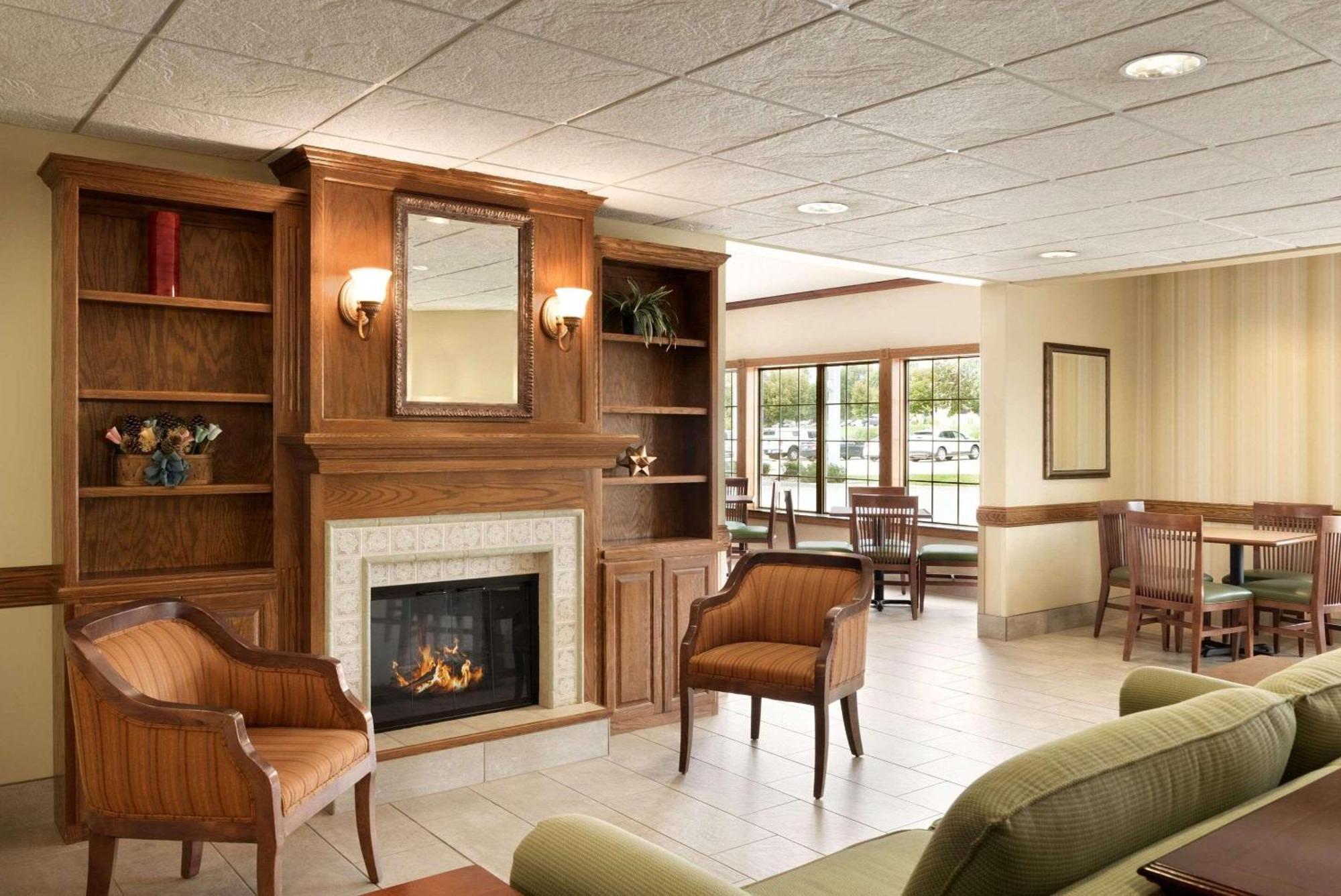 Country Inn & Suites By Radisson, Chanhassen, Mn Εξωτερικό φωτογραφία