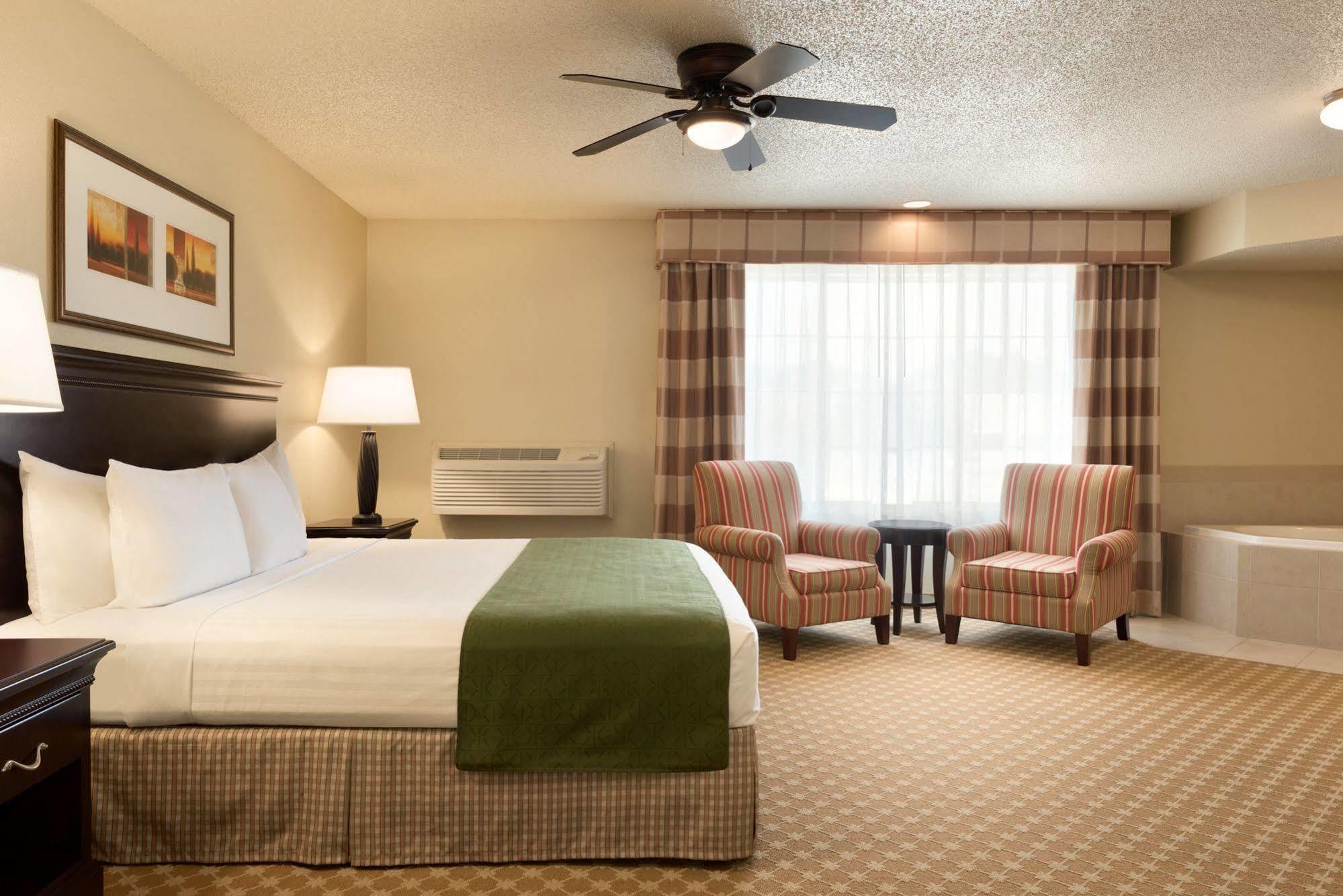 Country Inn & Suites By Radisson, Chanhassen, Mn Εξωτερικό φωτογραφία